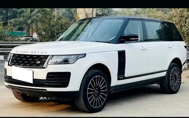 Second-hand 2019 Land Rover Range Rover 3.0 Petrol LWB Vogue SE BSIV for sale in New Delhi-2