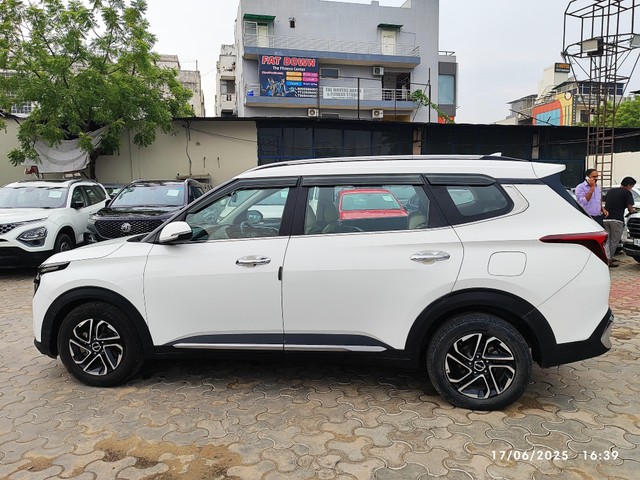 Second-hand 2022 Kia Carens Luxury Plus Diesel AT 6 STR BSVI for sale in Jaipur-12