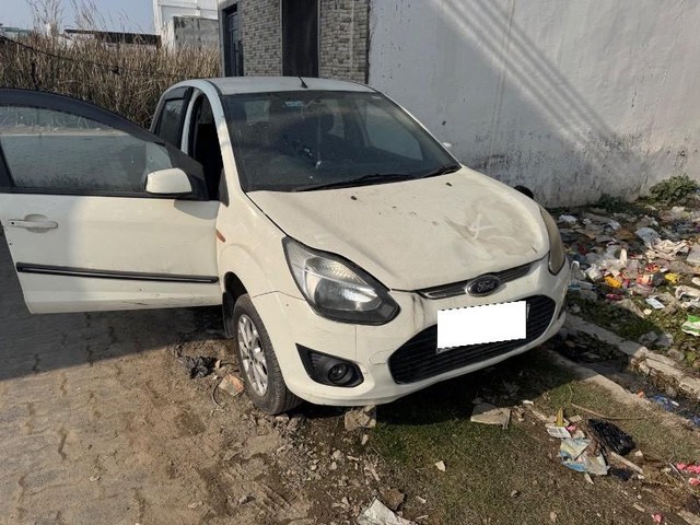 Second-hand 2014 Ford Figo Diesel Titanium for sale in Kanpur-0