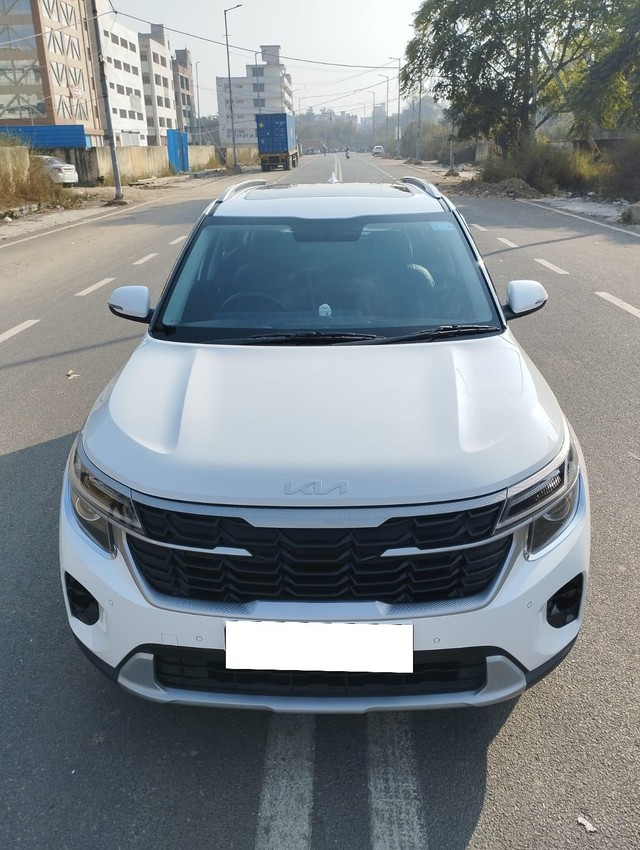 Second-hand 2024 Kia Seltos HTK Plus IVT for sale in New Delhi-5