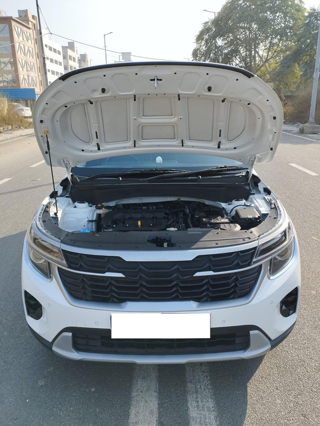 Second-hand 2024 Kia Seltos HTK Plus IVT for sale in New Delhi-18