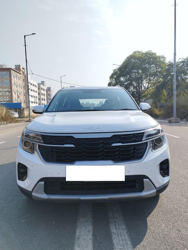 Second-hand 2024 Kia Seltos HTK Plus IVT for sale in New Delhi-10