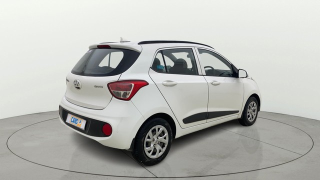 Second-hand 2018 Hyundai Grand i10 1.2 Kappa Sportz BSIV for sale in Ahmedabad-2