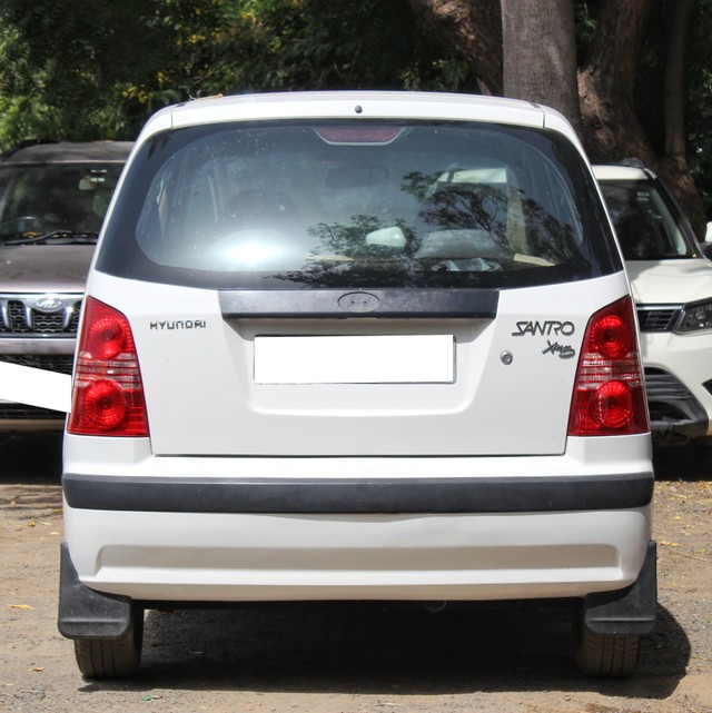 Second-hand 2011 Hyundai Santro Xing GL for sale in Ahmedabad-14