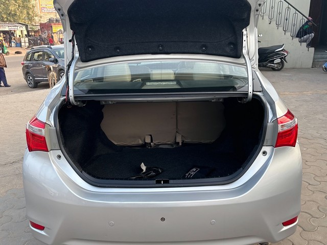 Second-hand 2016 Toyota Corolla Altis D-4D G for sale in Jaipur-8