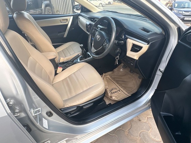 Second-hand 2016 Toyota Corolla Altis D-4D G for sale in Jaipur-15