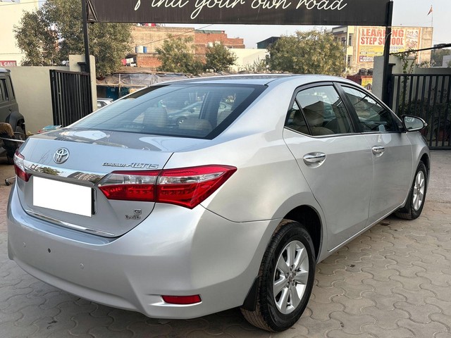 Second-hand 2016 Toyota Corolla Altis D-4D G for sale in Jaipur-13