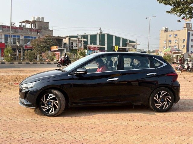 Second-hand 2024 Hyundai i20 Asta for sale in Bhubaneswar-3