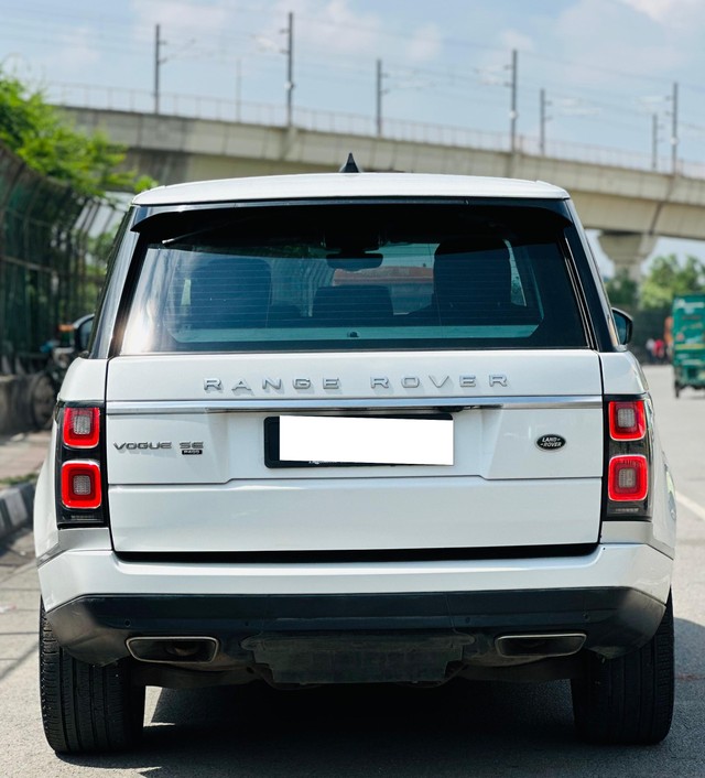 Second-hand 2021 Land Rover Range Rover 3.0 Petrol LWB Vogue for sale in New Delhi-8