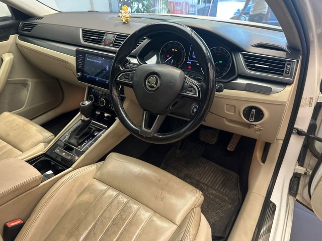 Second-hand 2018 Skoda Superb Style 1.8 TSI AT for sale in Mumbai-8