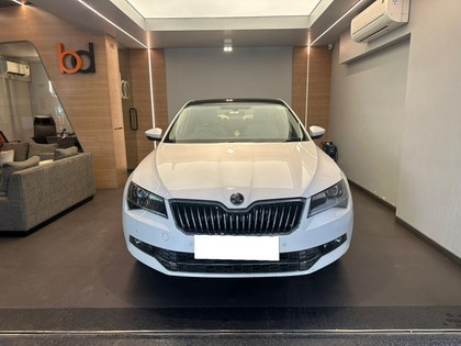 Second-hand 2018 Skoda Superb Style 1.8 TSI AT for sale in Mumbai