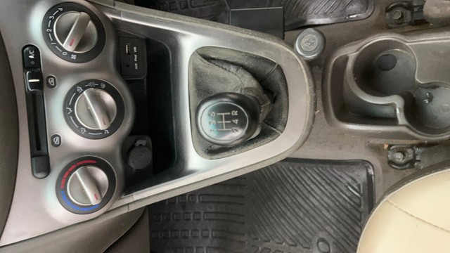 Second-hand 2015 Hyundai i10 Sportz 1.1L for sale in Greater Noida-13