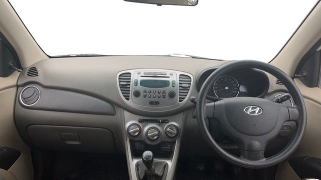 Second-hand 2015 Hyundai i10 Sportz 1.1L for sale in Greater Noida-10