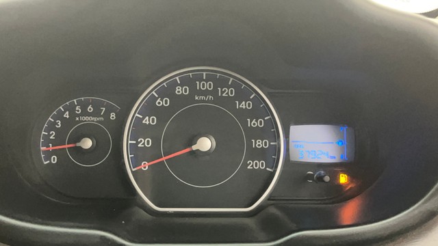 Second-hand 2015 Hyundai i10 Sportz 1.1L for sale in Greater Noida-11