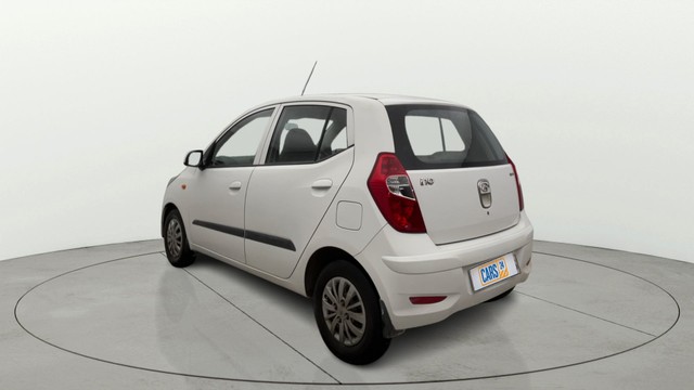 Second-hand 2015 Hyundai i10 Sportz 1.1L for sale in Greater Noida-4