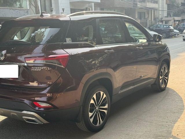 Second-hand 2021 MG Hector Plus Sharp CVT for sale in New Delhi-1