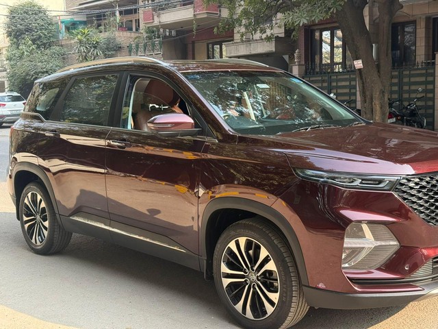 Second-hand 2021 MG Hector Plus Sharp CVT for sale in New Delhi-9