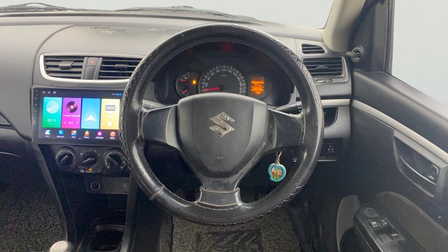 Second-hand 2016 Maruti Swift LXI for sale in Ahmedabad-12