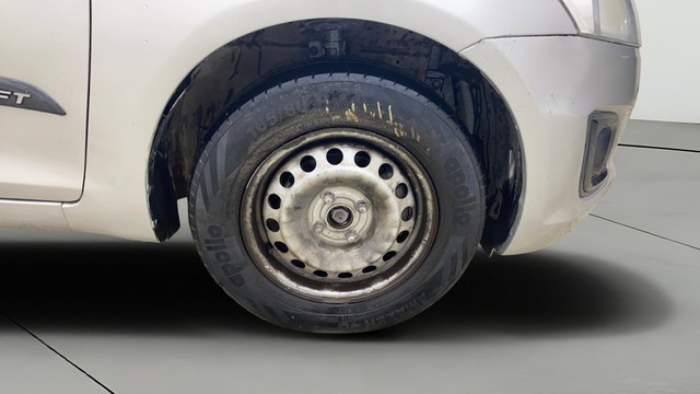 Second-hand 2016 Maruti Swift LXI for sale in Ahmedabad-23