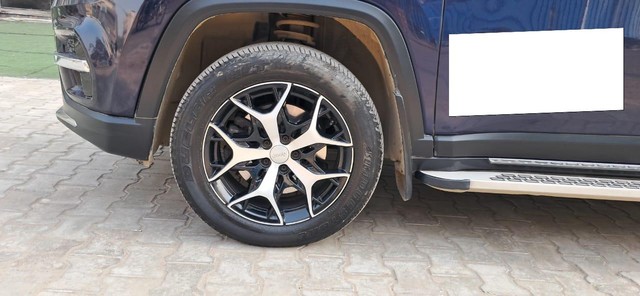 Second-hand 2024 Jeep Meridian Limited Opt 4x4 AT for sale in New Delhi-17