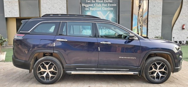 Second-hand 2024 Jeep Meridian Limited Opt 4x4 AT for sale in New Delhi-1