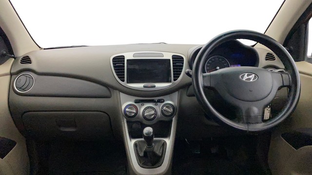 Second-hand 2016 Hyundai i10 Magna 1.1L for sale in Greater Noida-10