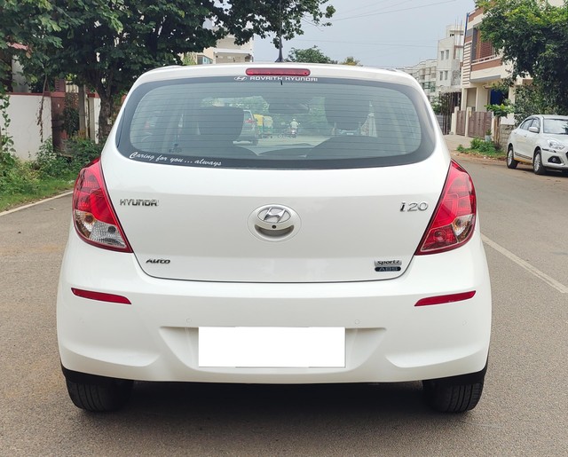 Hyundai i20 new Sportz AT 1.4 Second-hand 2013 Hyundai i20 new Sportz AT 1.4 for sale in Bangalore-3