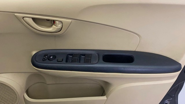 Second-hand 2016 Honda Amaze S i-Vtech for sale in Kochi-17