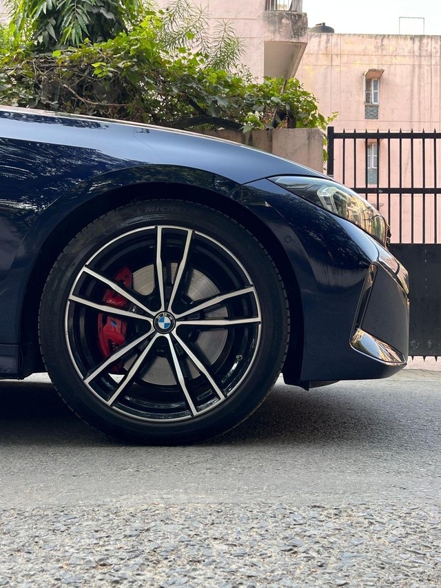 Second-hand 2024 BMW 3 Series M340i xDrive for sale in New Delhi-9