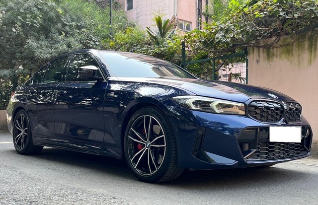 Second-hand 2024 BMW 3 Series M340i xDrive for sale in New Delhi-8