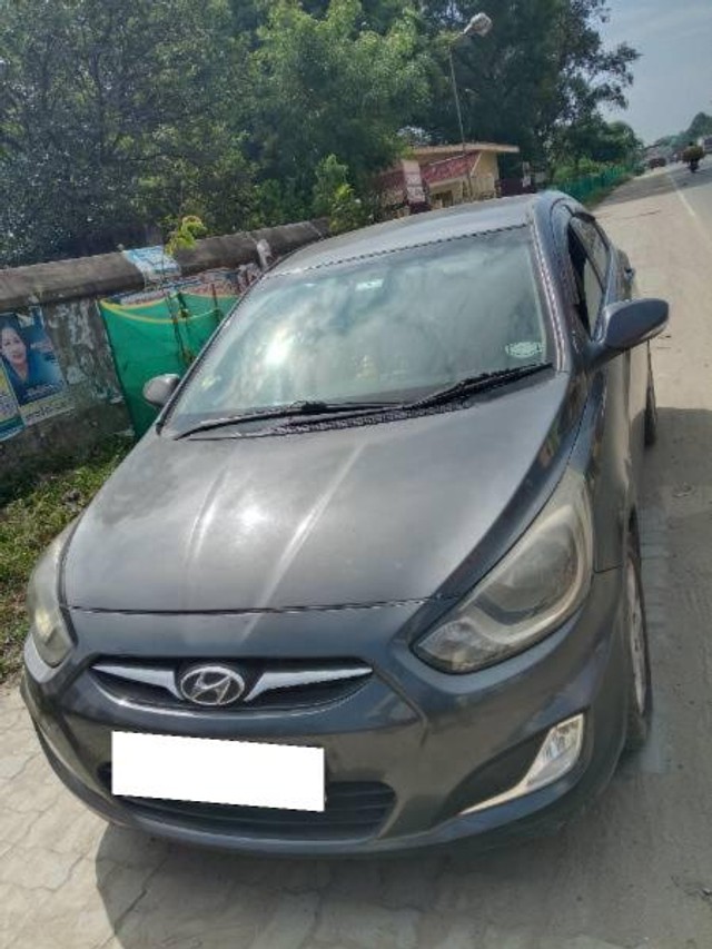 Second-hand 2012 Hyundai Verna 1.6 CRDI for sale in Vellore-3