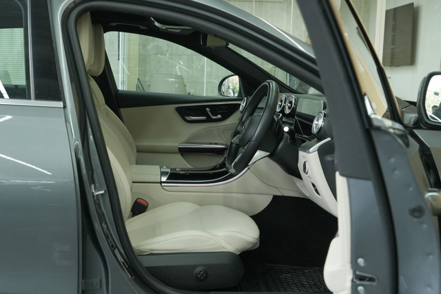 Second-hand 2022 Mercedes-Benz C-Class C 220d BSVI for sale in Gurgaon-11