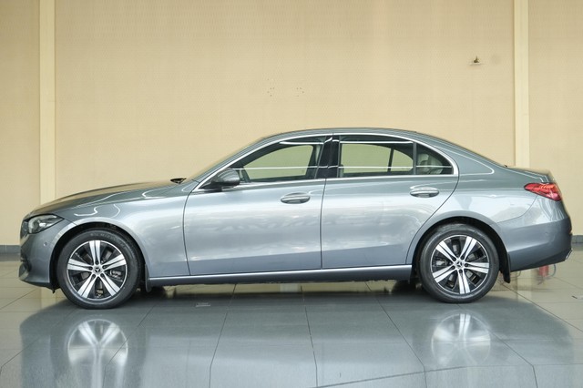 Second-hand 2022 Mercedes-Benz C-Class C 220d BSVI for sale in Gurgaon-4