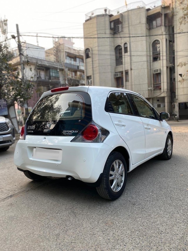 Second-hand 2015 Honda Brio VX O for sale in New Delhi-9