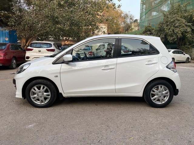 Second-hand 2015 Honda Brio VX O for sale in New Delhi-4