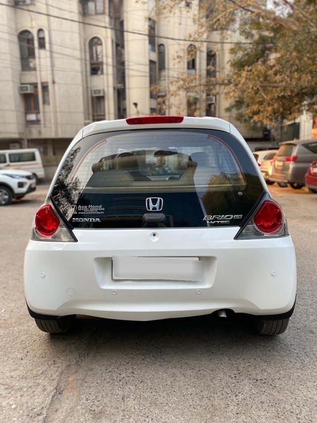 Second-hand 2015 Honda Brio VX O for sale in New Delhi-2