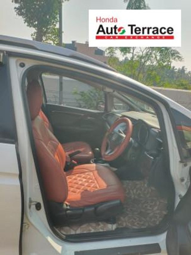 Second-hand 2017 Honda WR-V i-VTEC VX for sale in Pondicherry-14