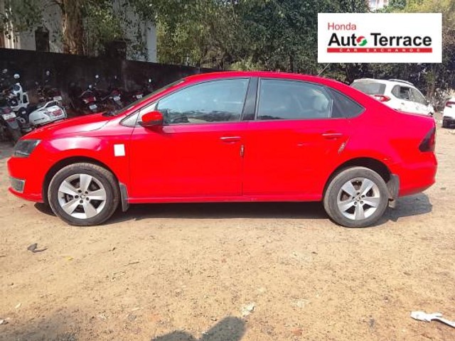 Second-hand 2017 Skoda Rapid 1.5 TDI Style Plus for sale in Chennai-5