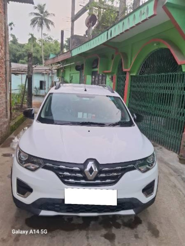 Second-hand 2023 Renault Triber RXZ for sale in Sivasagar-2