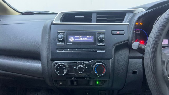 Second-hand 2016 Honda Jazz S for sale in Hyderabad-36