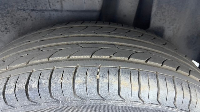 Second-hand 2017 Maruti Suzuki Dzire ZXI for sale in Hyderabad-35