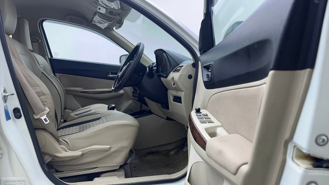 Second-hand 2017 Maruti Suzuki Dzire ZXI for sale in Hyderabad-15