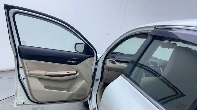 Second-hand 2017 Maruti Suzuki Dzire ZXI for sale in Hyderabad-32