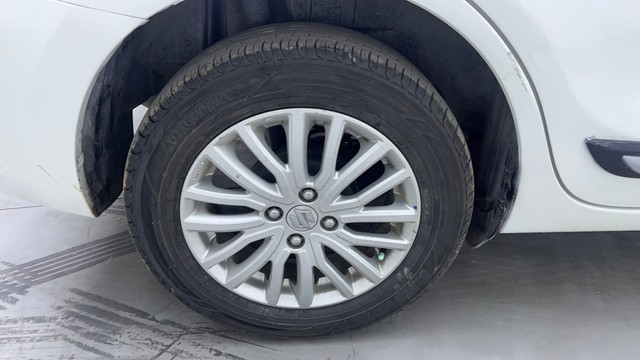 Second-hand 2017 Maruti Suzuki Dzire ZXI for sale in Hyderabad-18