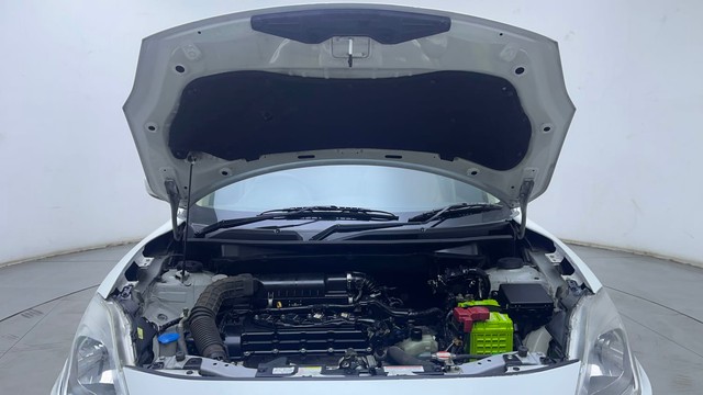 Second-hand 2017 Maruti Suzuki Dzire ZXI for sale in Hyderabad-8