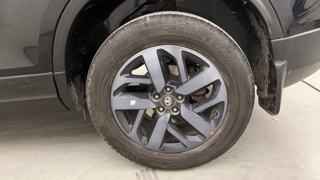 Second-hand 2022 Tata Safari XZA Plus Dark Edition AT for sale in Pune-19