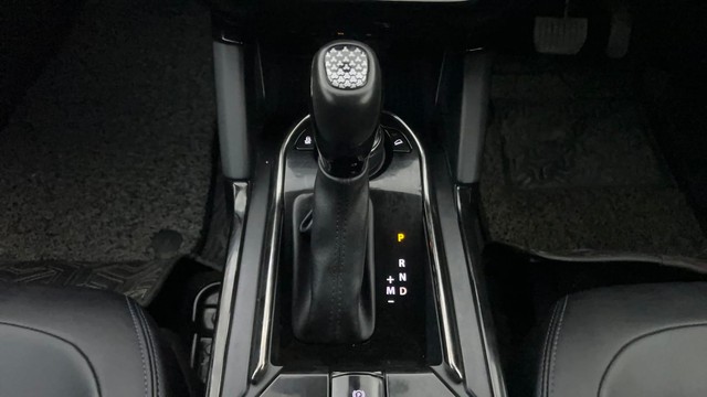 Second-hand 2022 Tata Safari XZA Plus Dark Edition AT for sale in Pune-12