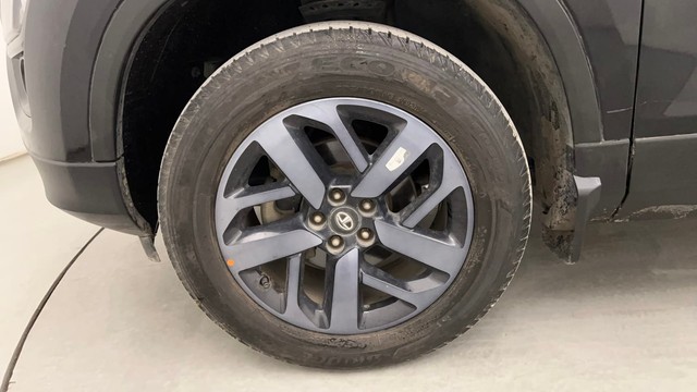 Second-hand 2022 Tata Safari XZA Plus Dark Edition AT for sale in Pune-20