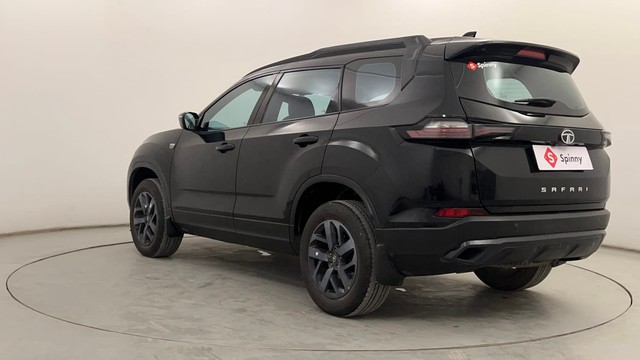 Second-hand 2022 Tata Safari XZA Plus Dark Edition AT for sale in Pune-5