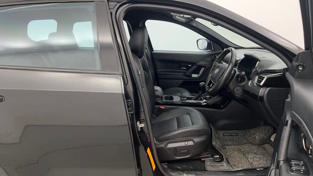Second-hand 2022 Tata Safari XZA Plus Dark Edition AT for sale in Pune-15
